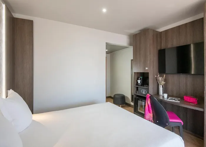 Best Western Premier Le Patio Des Artistes Wellness Jacuzzi